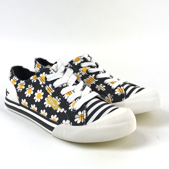 ladies rocket dog plimsolls